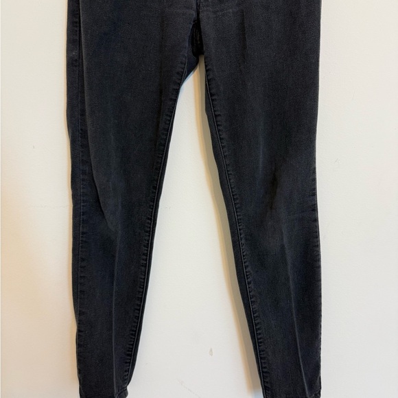 2/$15 Forever 21 - Black Skinny Jeans - Picture 4 of 6